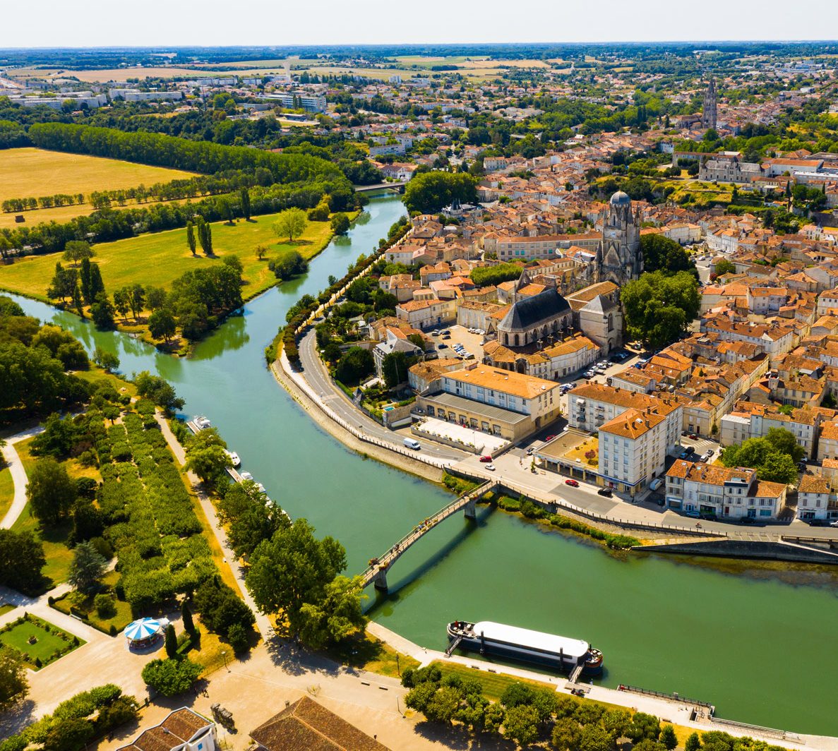 adobestock-jackf-saintes